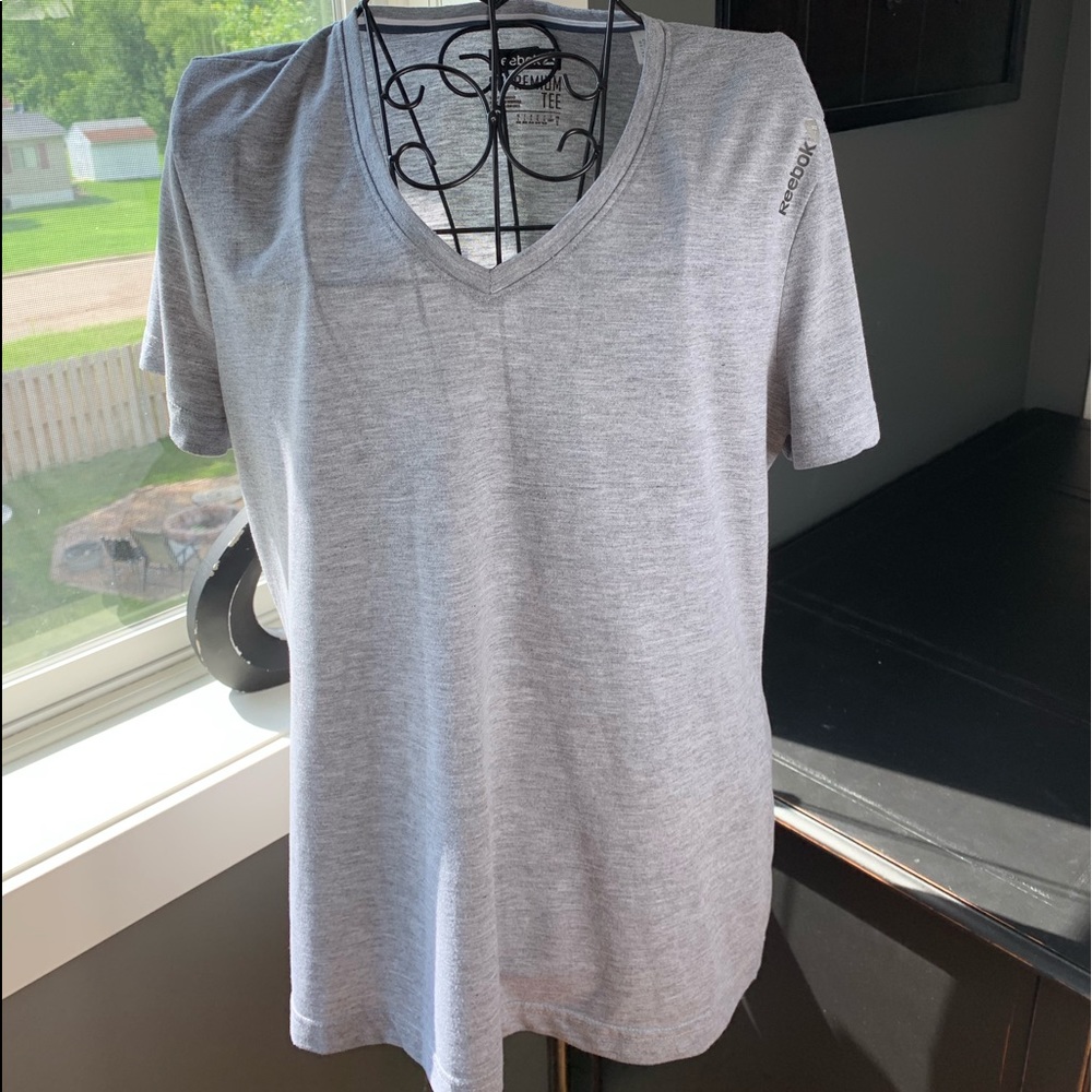 women’s workout Reebok t shirt size large
